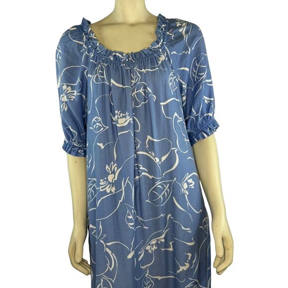 Vintage Dresses & Skirts - Vintage Hilo Hattie dress made in Hawaii blue & white Floral Cotton size medium